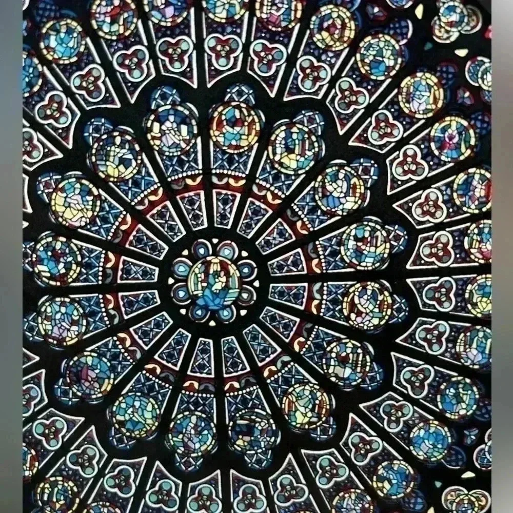 Notre dame window suncatcher Vintage art glass - Picture 3 of 5